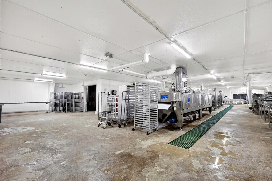 More Photos Of 1820 N Council Rd, Blanchard Food Processing For Sale
