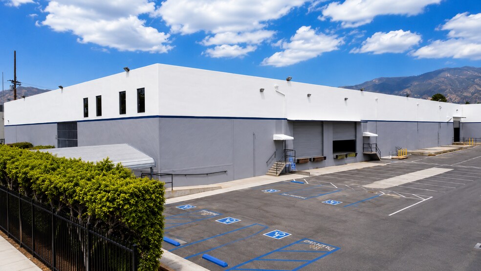More Photos Of 12930 Bradley Ave, Sylmar Warehouse For Lease