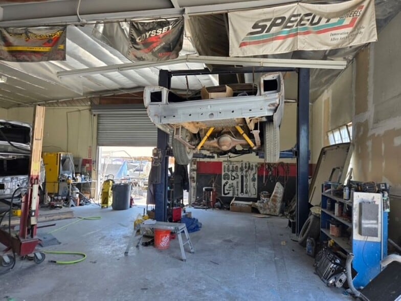 More Photos Of 1924 Cogswell Rd, South El Monte Auto Repair For Sale