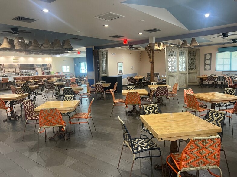 More Photos Of 2255 NW 87th Ave, Miami Restaurant For Lease