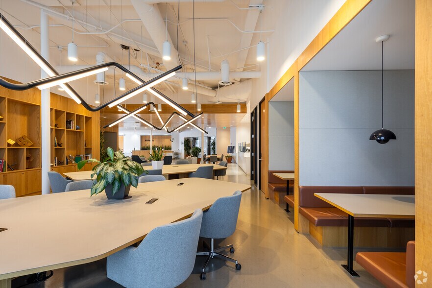 More Photos Of 1800 N Vine St, Los Angeles Coworking Space