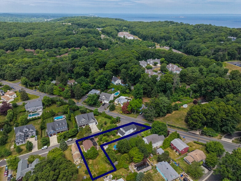 More Photos Of 383 Navesink Ave, Atlantic Highlands Multifamily For Sale