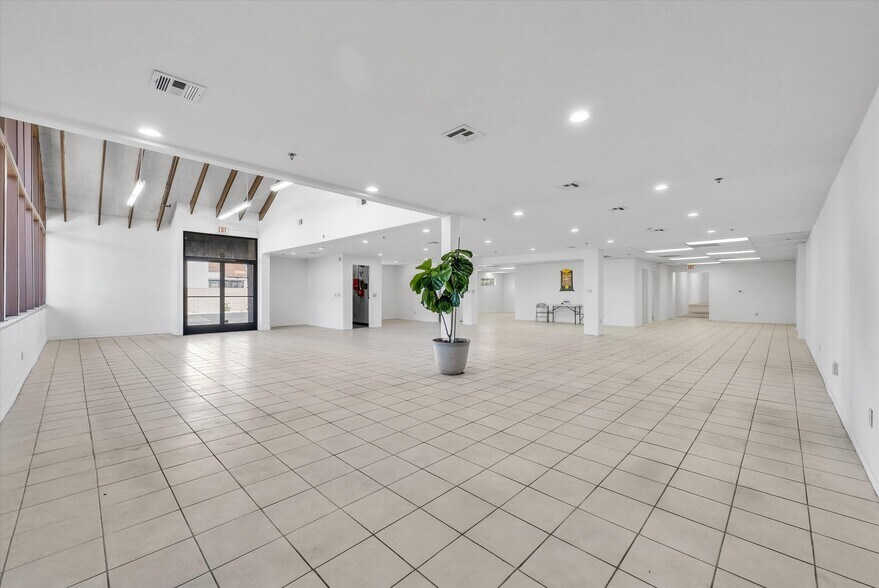 More Photos Of 1830 S San Gabriel, San Gabriel General Retail For Sale