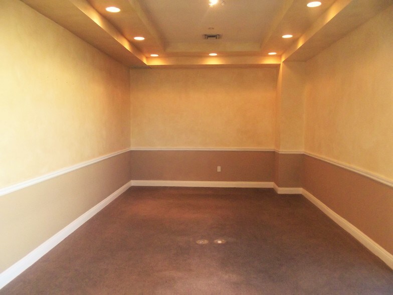 More Photos Of 4270 S Decatur Blvd, Las Vegas Medical For Lease