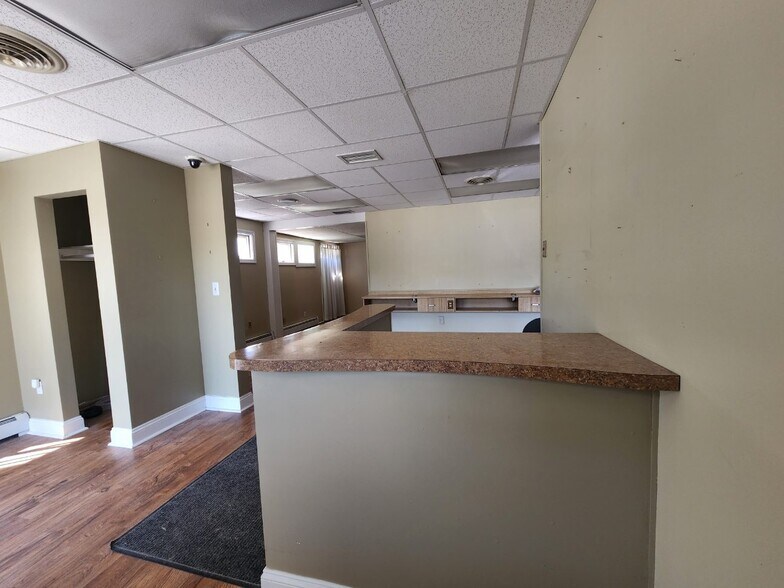 More Photos Of 410 Main St, Southington Storefront Retail Office For Sale