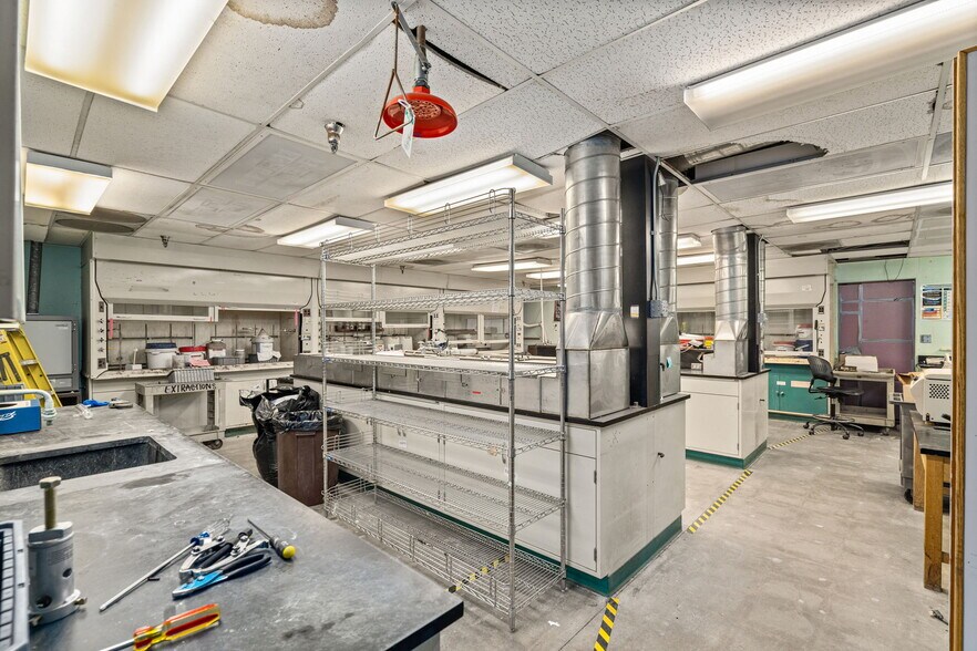 More Photos Of 225 Commerce Dr, Fort Collins Warehouse For Sale