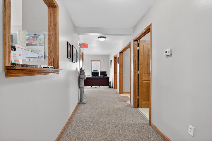 More Photos Of 175 2nd St, Belleville Office For Sale