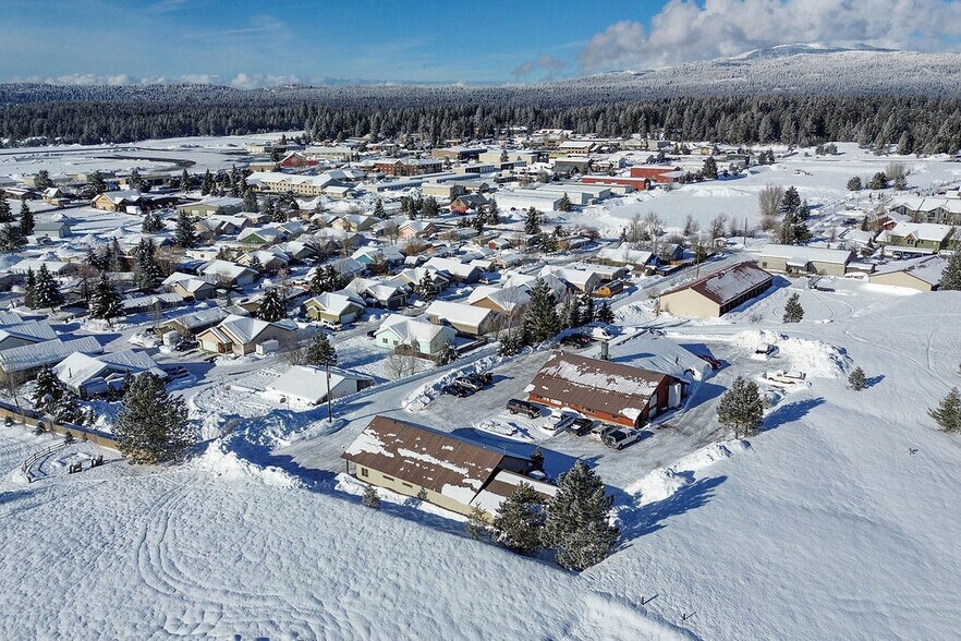 More Photos Of 105 E Jacob St, McCall Service For Sale