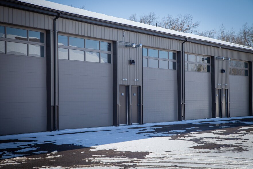 More Photos Of 1641 Balian Rd, Waterford Self Storage For Sale