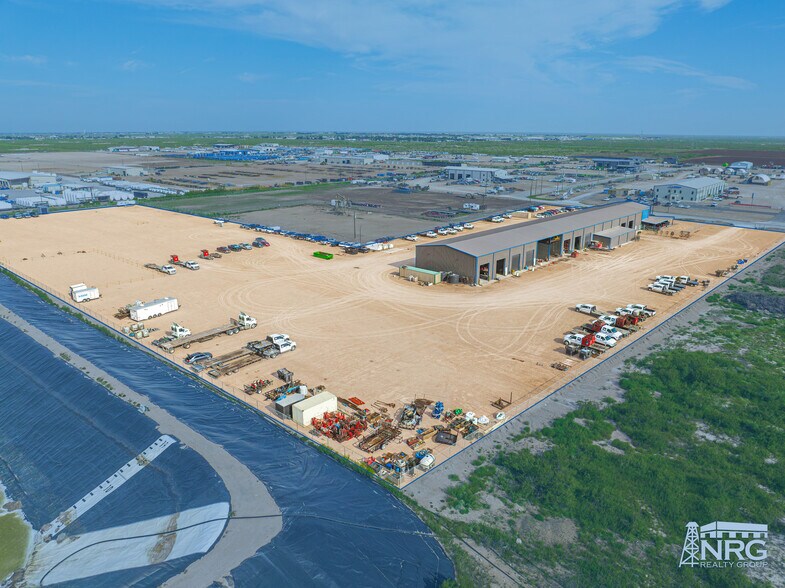 More Photos Of 10911 County Rd 74 rd, Midland Warehouse For Lease