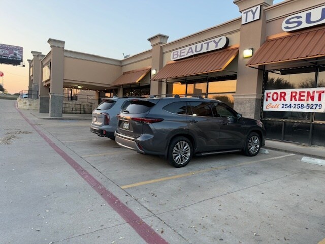 More Photos Of 311 E Stan Schlueter Loop, Killeen Storefront For Lease