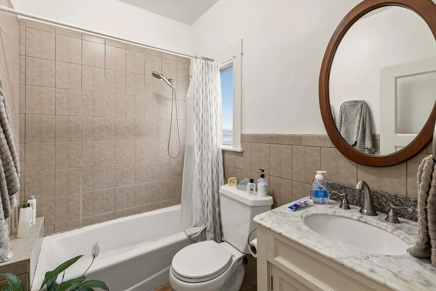 More Photos Of 421 Cornwall St, San Francisco Multifamily For Sale