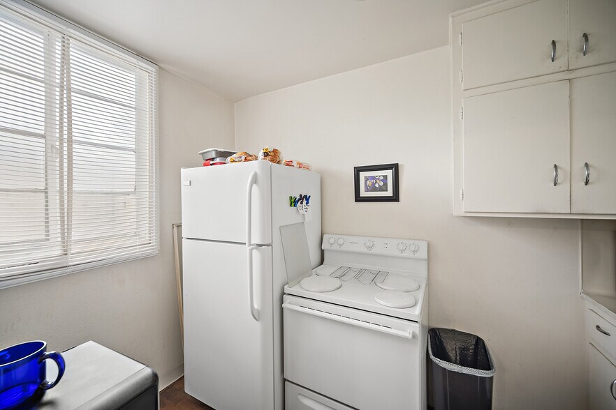 More Photos Of 1518 N Wahsatch Ave, Colorado Springs Apartments For Sale