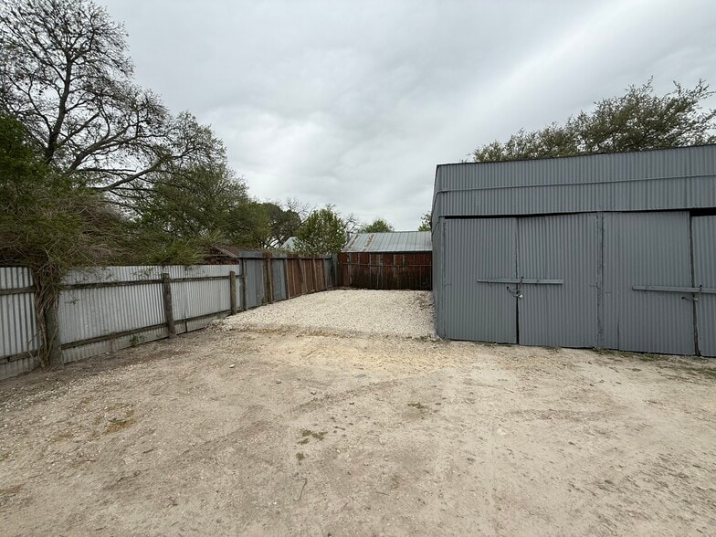More Photos Of 4930 Callaghan Rd, San Antonio Self Storage For Sale