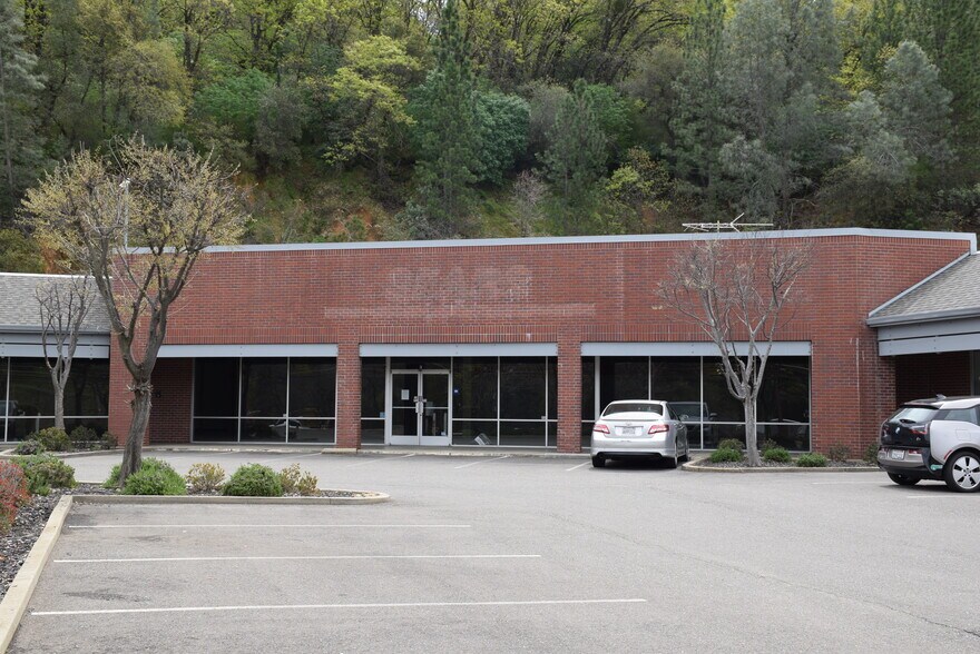 Primary Photo Of 384 Placerville Dr, Placerville Unknown For Lease