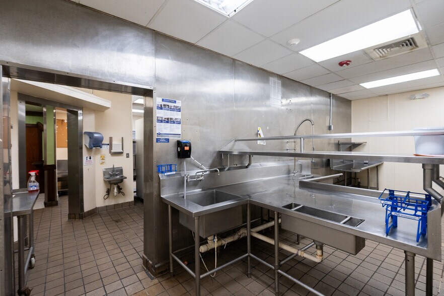 More Photos Of 3162 S Atlantic Ave, Daytona Beach Shores Restaurant For Lease