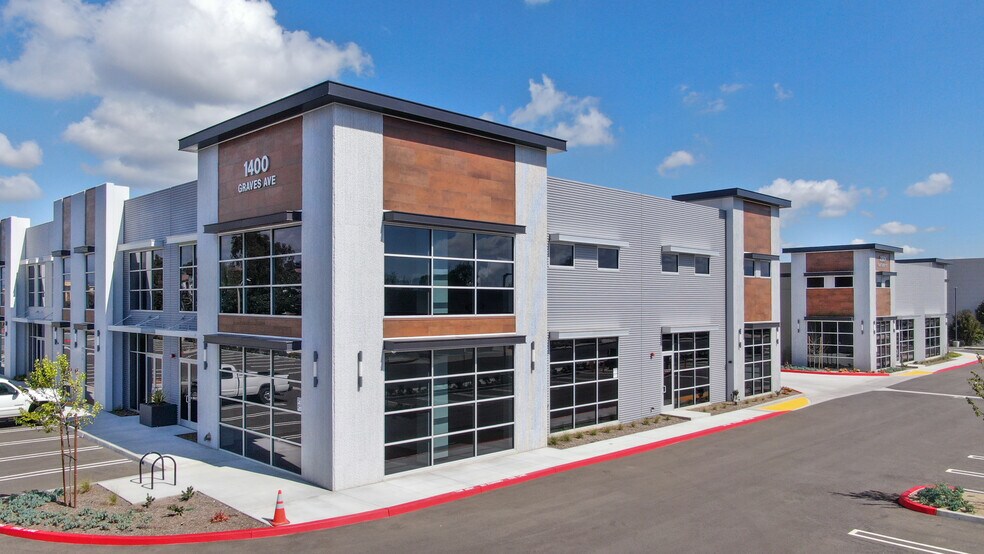 Primary Photo Of 1400 Graves Ave, Oxnard Distribution For Sale