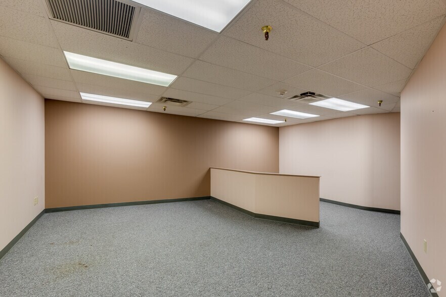 Photo of 23rd Floor Ste 60-2350