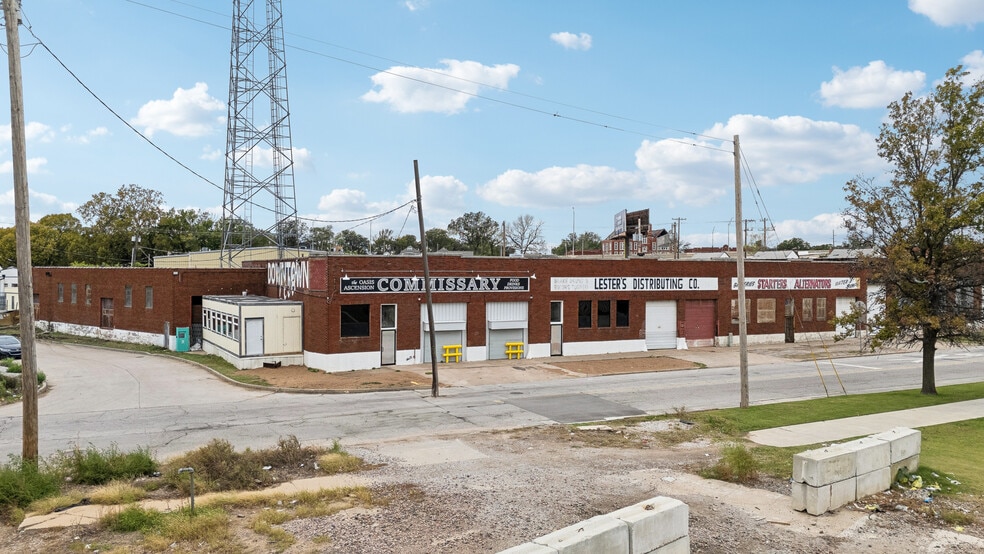 More Photos Of 10-28 N Guthrie Ave, Tulsa Manufacturing For Sale