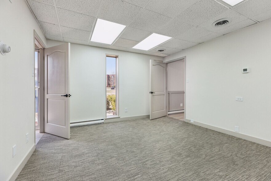 More Photos Of 295 Marie Ave E, West Saint Paul Flex For Sale