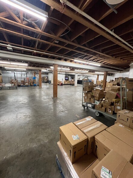 More Photos Of 1815 NE 43rd Ave, Portland Supermarket For Lease