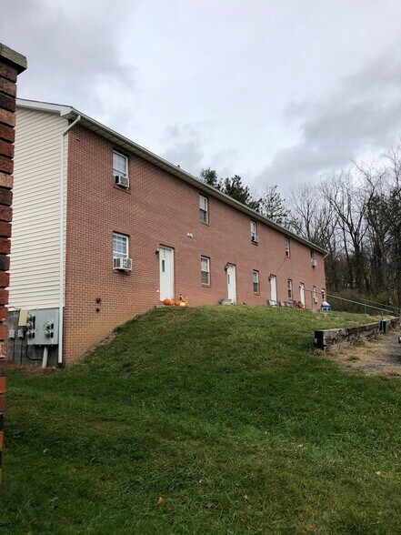 More Photos Of 193 Glenn St, Frostburg Apartments For Sale
