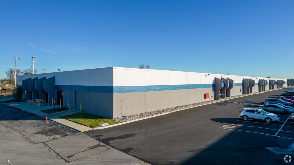 More Photos Of 7029 Huntley Rd, Columbus Light Manufacturing For Lease