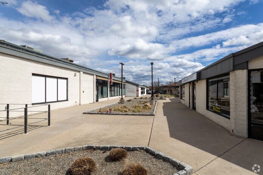 More Photos Of 9121-9185 Roosevelt Blvd, Philadelphia Unknown For Lease