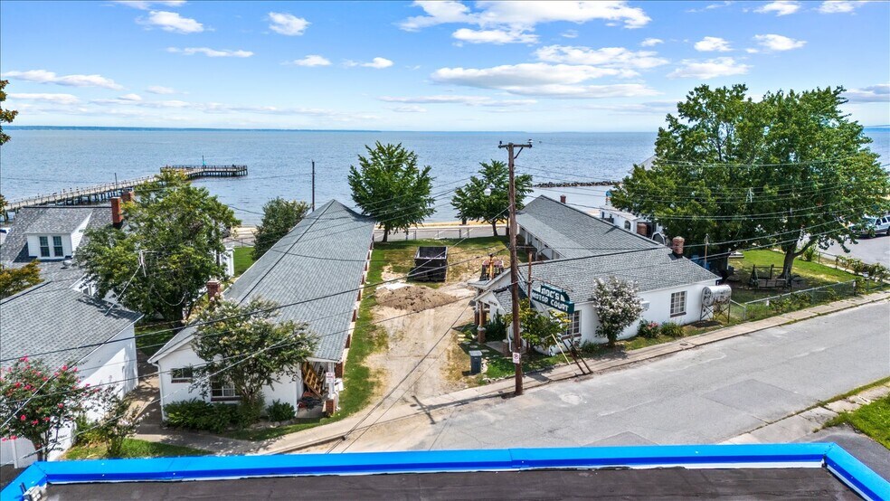 More Photos Of 10 Irving Ave N, Colonial Beach Apartments For Sale