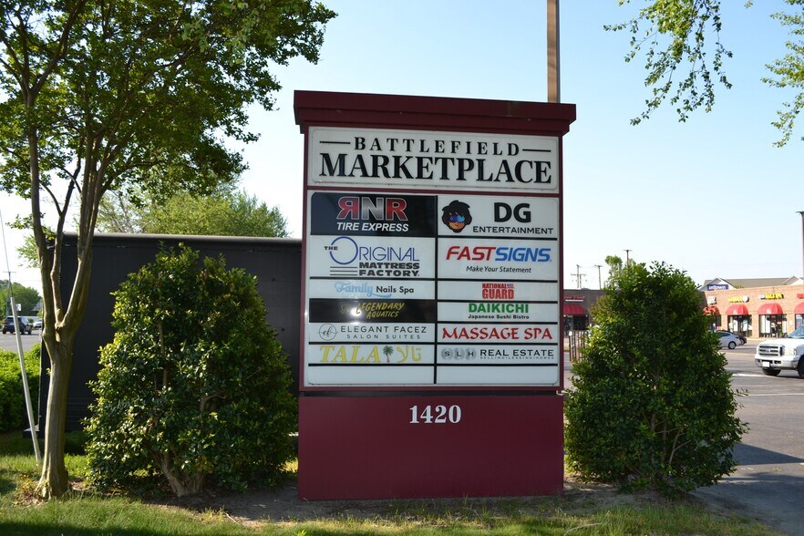 More Photos Of 1400-1426 N Battlefield Blvd, Chesapeake Unknown For Lease