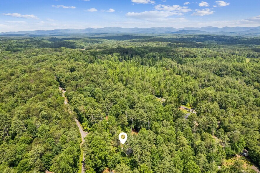 More Photos Of 375 Deerfield Dr, Dahlonega Multifamily For Sale