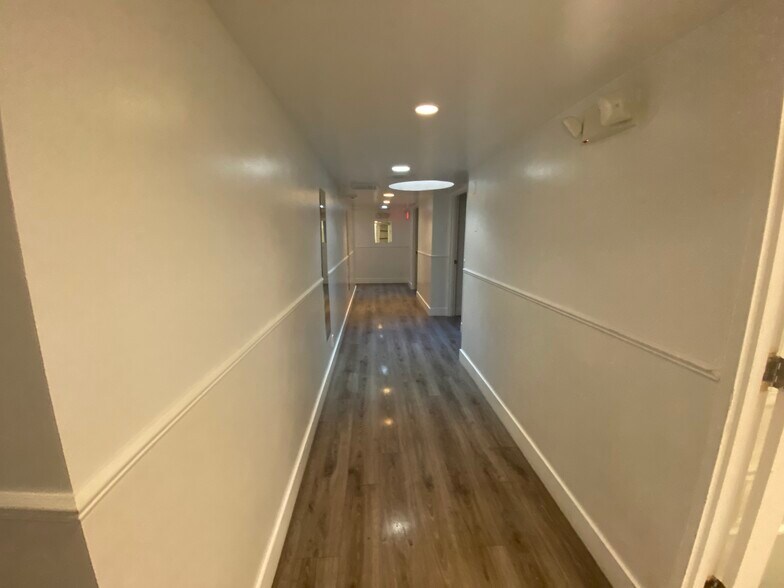 More Photos Of 4101 NW 3rd Ct, Plantation Medical For Lease