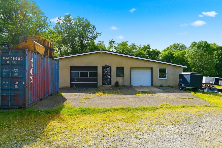 More Photos Of 26 Megill Rd, Farmingdale Industrial For Sale