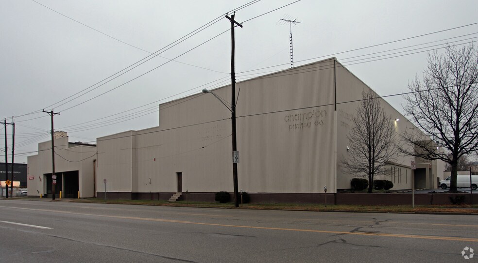 More Photos Of 3250 Spring Grove Ave, Cincinnati Warehouse For Sale