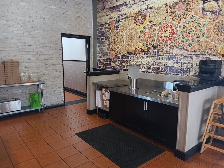 More Photos Of 1635 Eldridge Pky, Houston Freestanding For Lease