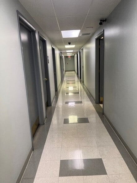 More Photos Of 1012 Kanawha Blvd, Charleston Office For Lease