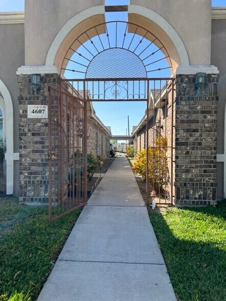 More Photos Of 4607 N Cypress St, Pharr Apartments For Sale