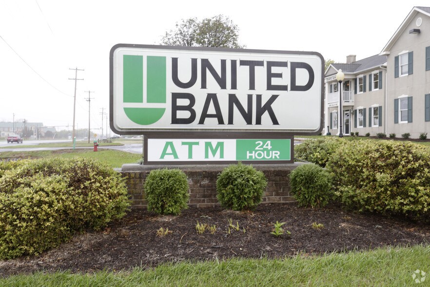 More Photos Of 4095 Valley Pike, Winchester Office For Sale