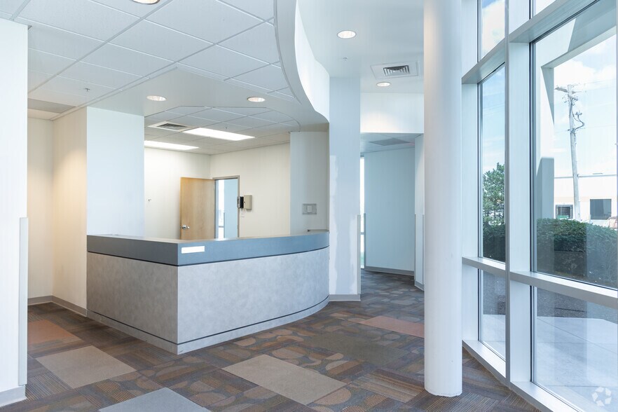 More Photos Of 21-31 Commerce Dr, O'Fallon Unknown For Lease