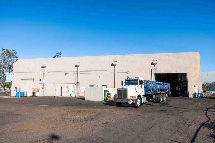 More Photos Of 4247 W Adams St, Phoenix Warehouse For Sale