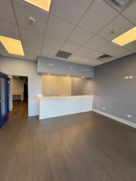 More Photos Of 1160 E Ogden Ave, Naperville Unknown For Lease