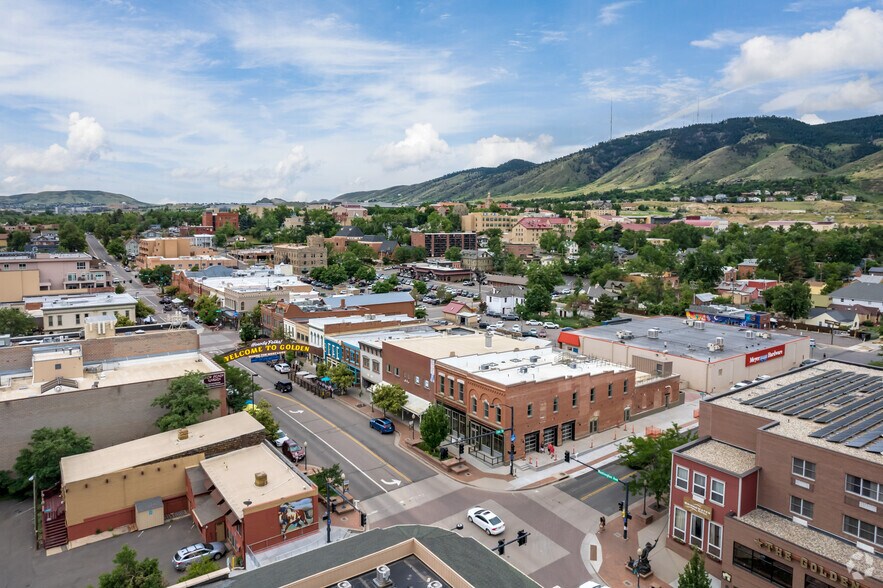 More Photos Of 1100 Washington Ave, Golden Restaurant For Lease