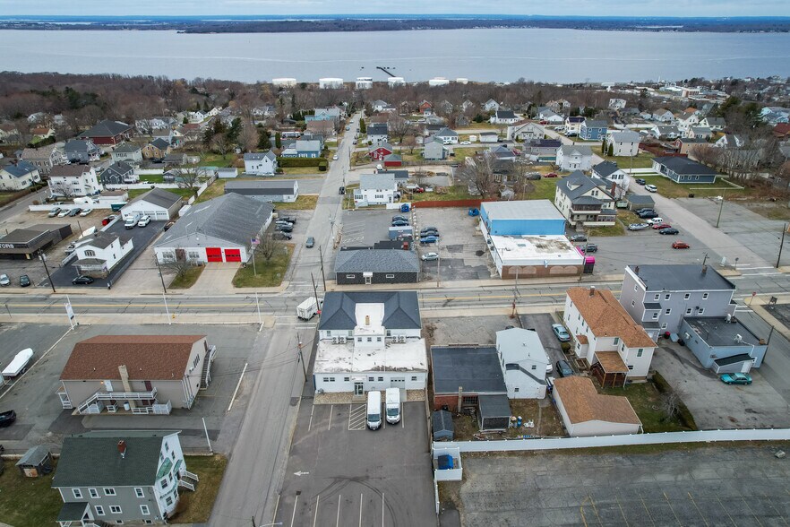 More Photos Of 77-79 Main Rd, Tiverton Restaurant For Sale
