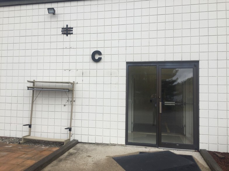 More Photos Of 93 West St, Medfield Light Distribution For Lease