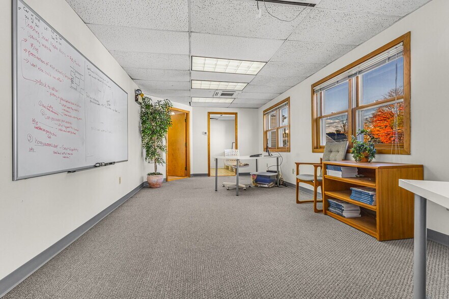 More Photos Of 345 Boston Post Rd, Sudbury Office For Lease