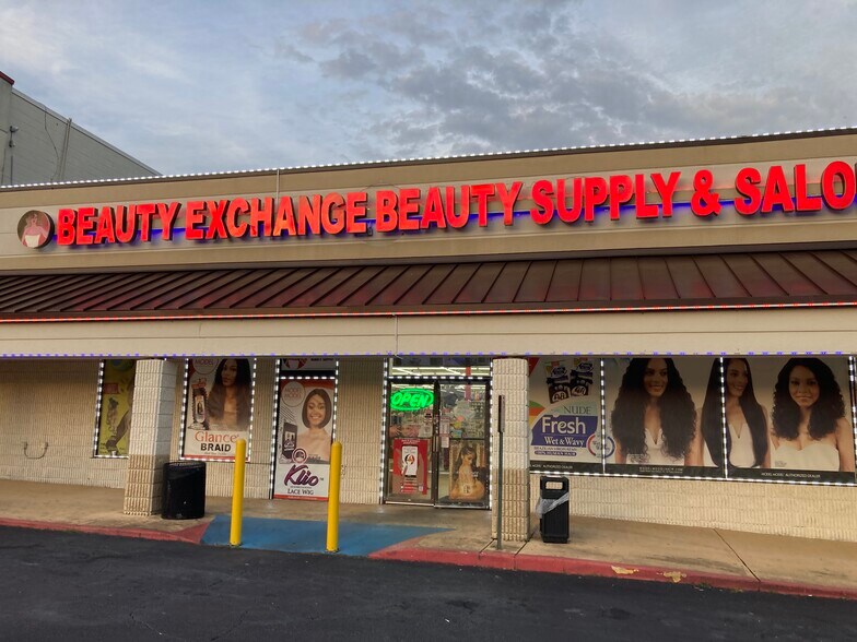 More Photos Of 6009-6011 Memorial Dr, Stone Mountain Storefront For Sale