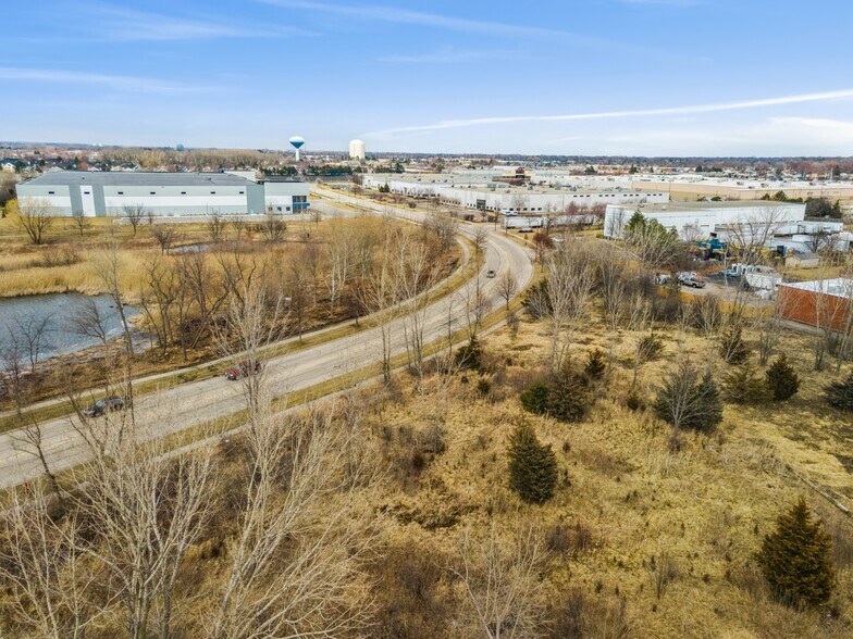 More Photos Of 1340-1360 W Yorkshire Dr, Streamwood Land For Sale