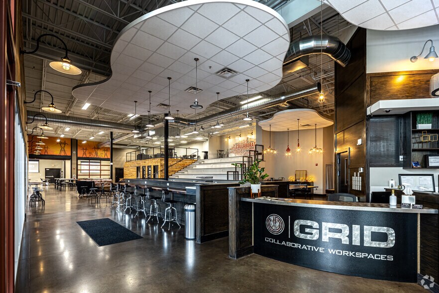 More Photos Of 12022 Blue Valley Pky, Overland Park Coworking Space