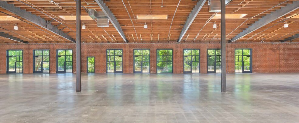 More Photos Of 10113 Jefferson Blvd, Culver City Warehouse For Lease