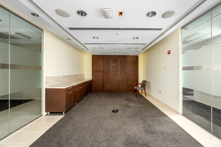 More Photos Of 1201 L St NW, Washington Office For Sale
